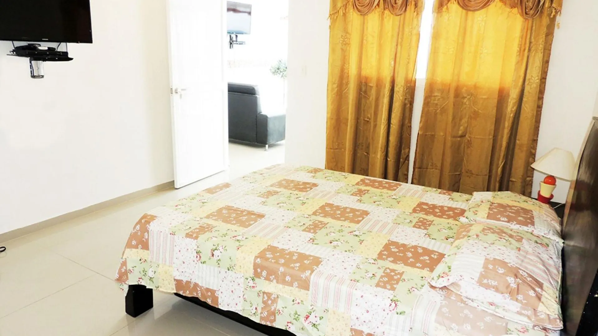 Limsor Apartahotel